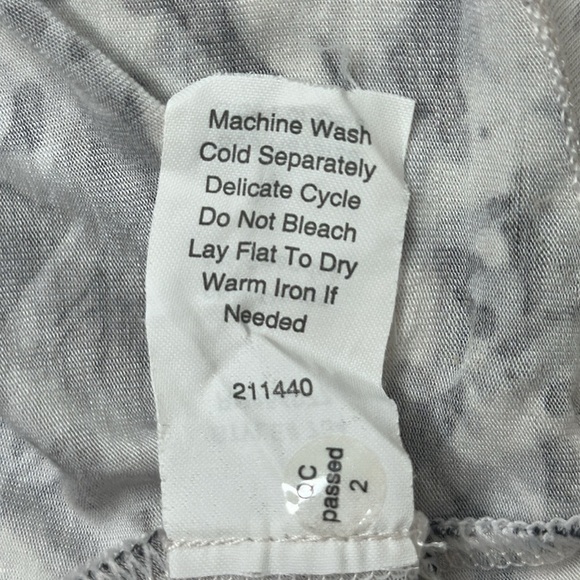 CAbi Lana Drape Neck Side Ruched Sleeveless  Animal Print Top Style #734 Size L - Picture 10 of 12